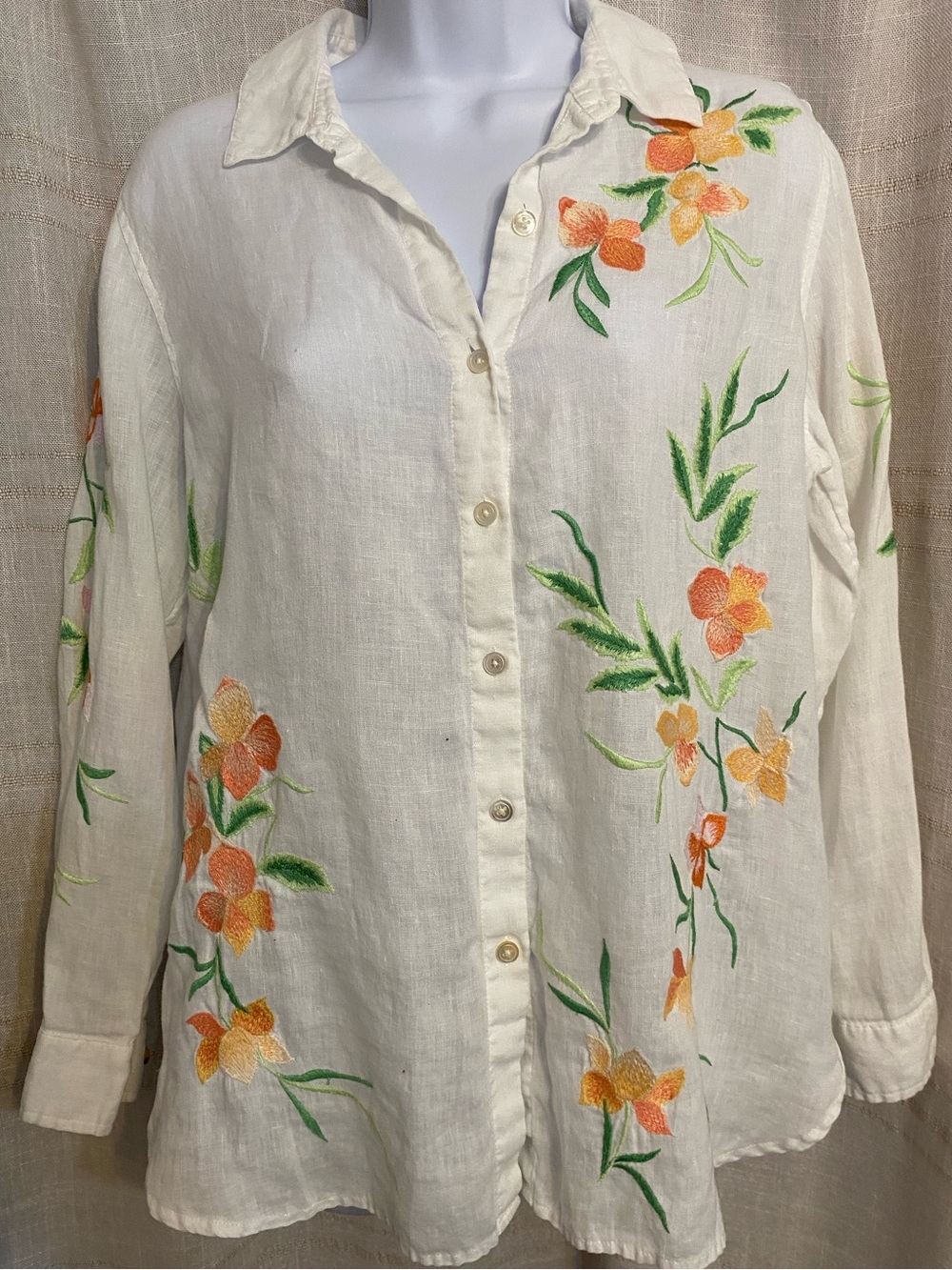 J. Jill White 100% Linen Floral Embroidered Button Down Shirt S Petite